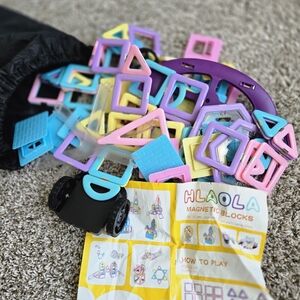 Magnetic Building Blocks Set - Multicolor